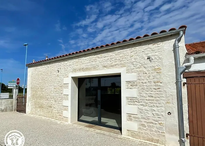 Maison Confortable 6 Pers. - 20km De La Faute Sur - 67km Puy Du Fou - Terrasse Et Proximite Routes - Fr-1-426-534 * Les Magnils-Reigniers